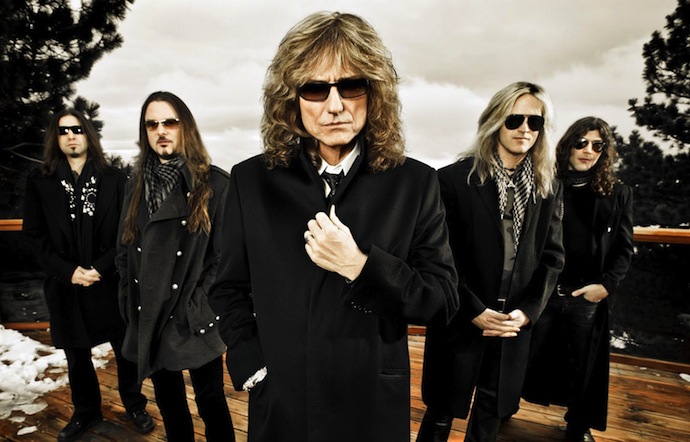 Whitesnake — британо-американская рок-группа, играющая хард-рок с блюзовыми элементами, созданная в 1977 году Дэвидом Ковердэйлом, вокалистом распавшихся тогда Deep Purple