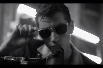 Arctic Monkeys - Do I Wanna Know? (Live at Avatar Studios) video