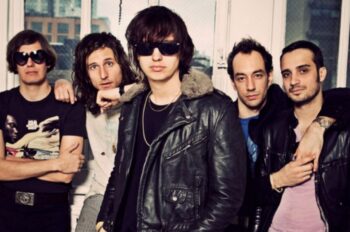 The Strokes представили новый EP Future Present Past