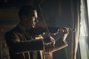 12 каверов на тему из сериала «Шерлок»