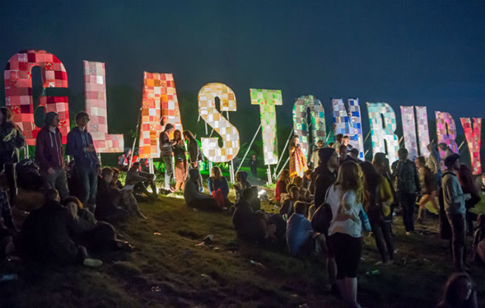 Букмекеры делают ставки на хедлайнера последнего дня Glastonbury