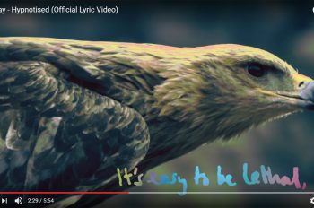 Coldplay выпустили лирик-видео на песню Hypnotised