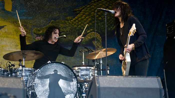 The Dead Weather выпускают первый лайв-альбом