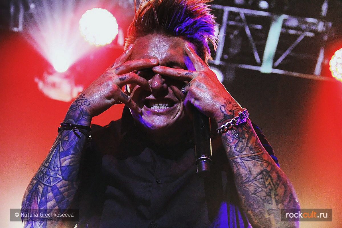Papa Roach выпустили мерч с мемом про пиццу