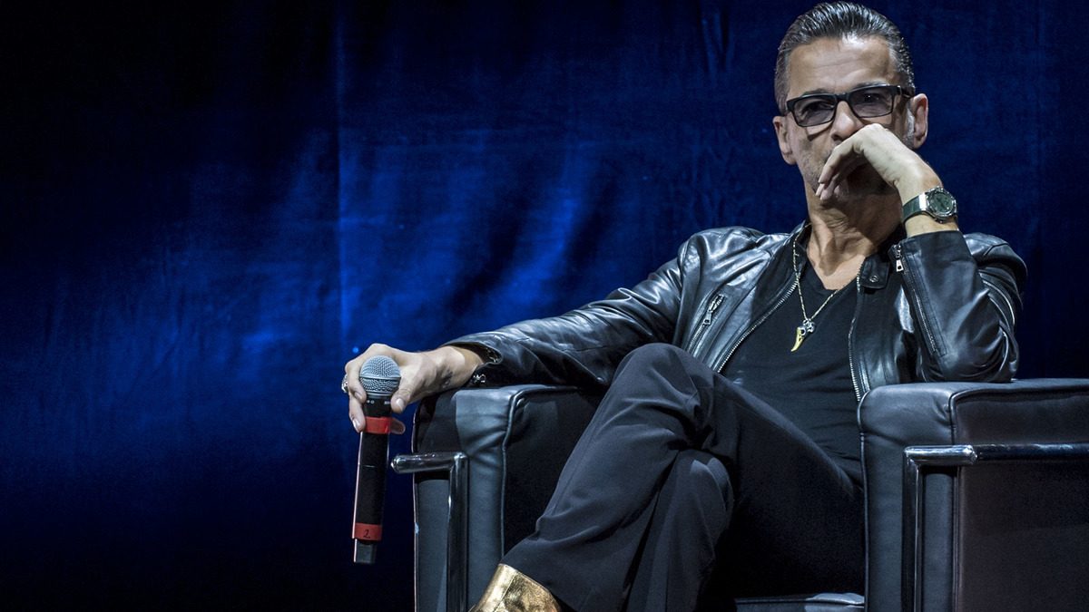 В июле выйдет книга Depeche Mode. Монумент