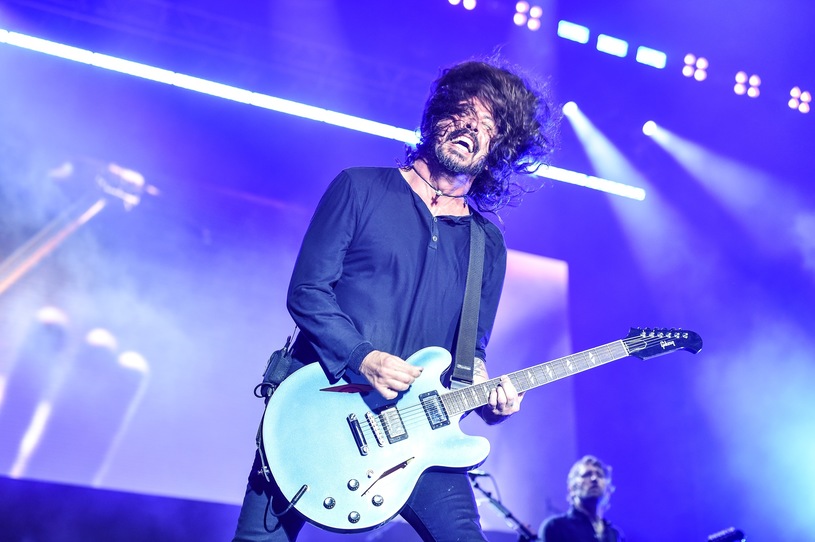 Foo Fighters записали песню для Concrete and Gold с Элисон Моссхарт