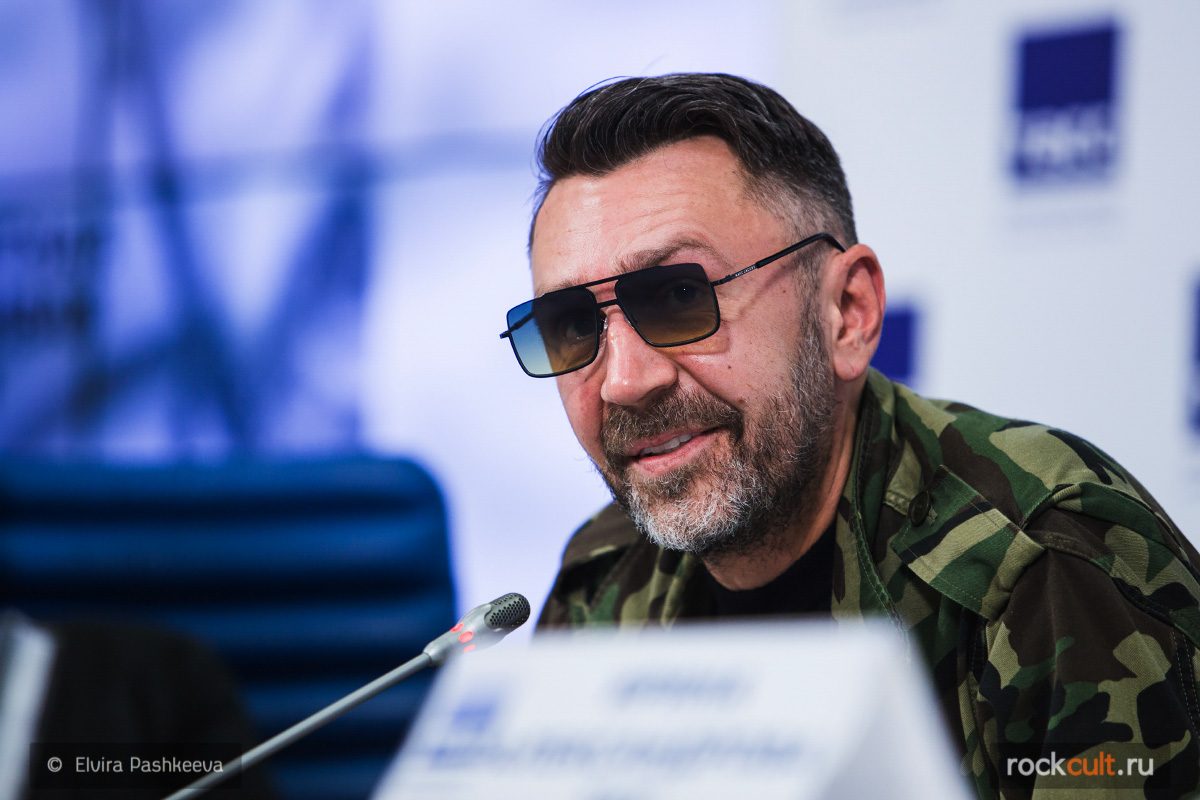 Сергей Шнуров: «Алкоголь – не такая уж необходимость, как воздух»
