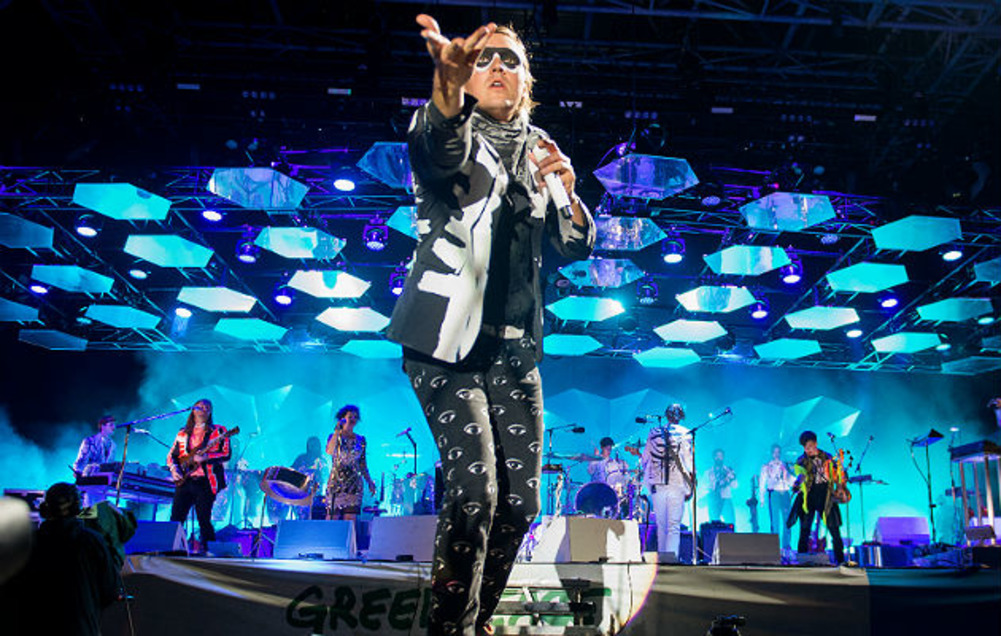 Arcade Fire опубликовали рецензию на свой же альбом Everything Now