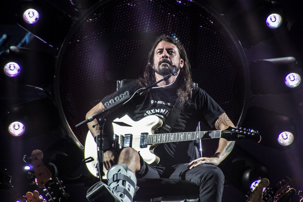 В записи альбома Foo Fighters приняла участие «тайная» поп-звезда