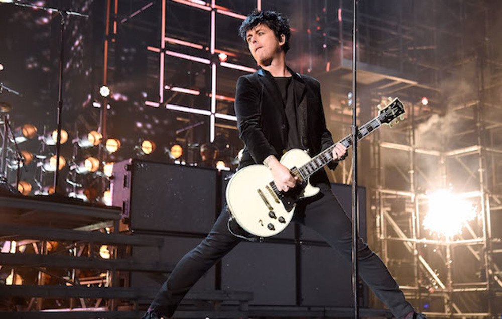 ROTTERDAM, NETHERLANDS - NOVEMBER 06: Billie Joe Armstrong of Green Day performs on stage at the MTV Europe Music Awards 2016 on November 6, 2016 in Rotterdam, Netherlands.