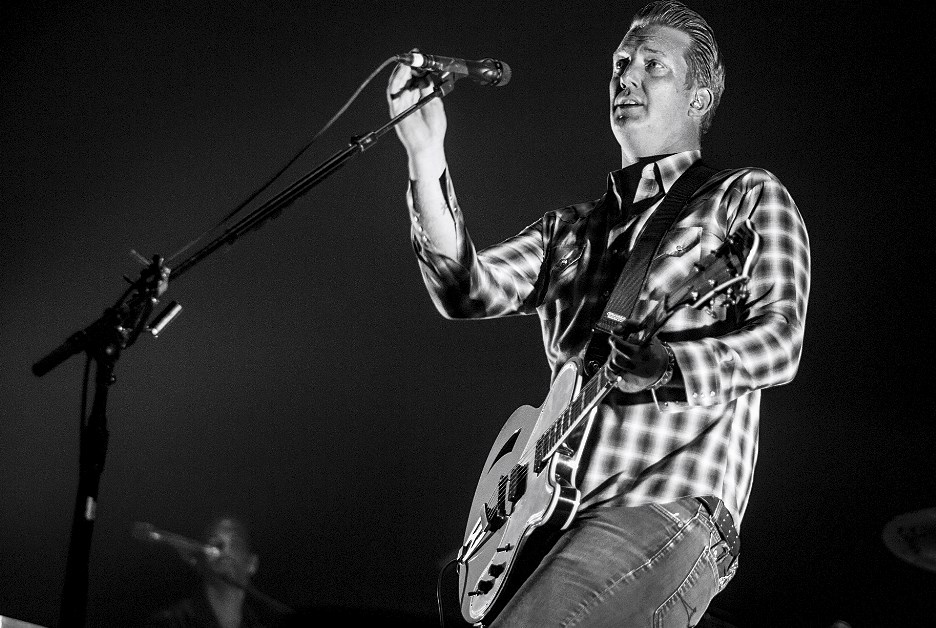 Queens Of The Stone Age выпустили сингл The Evil Has Landed