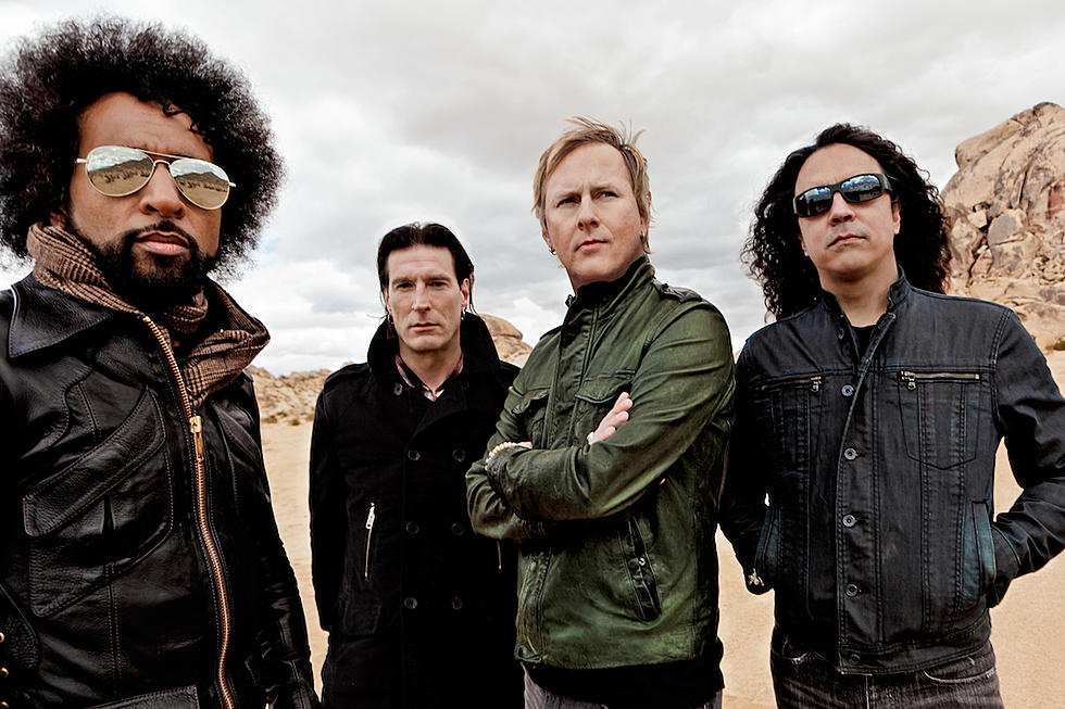 Новая песня Alice In Chains была вдохновлена Дэвидом Боуи