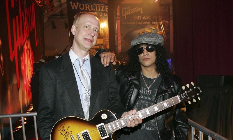 Кредиторы требуют смены руководства компании Gibson