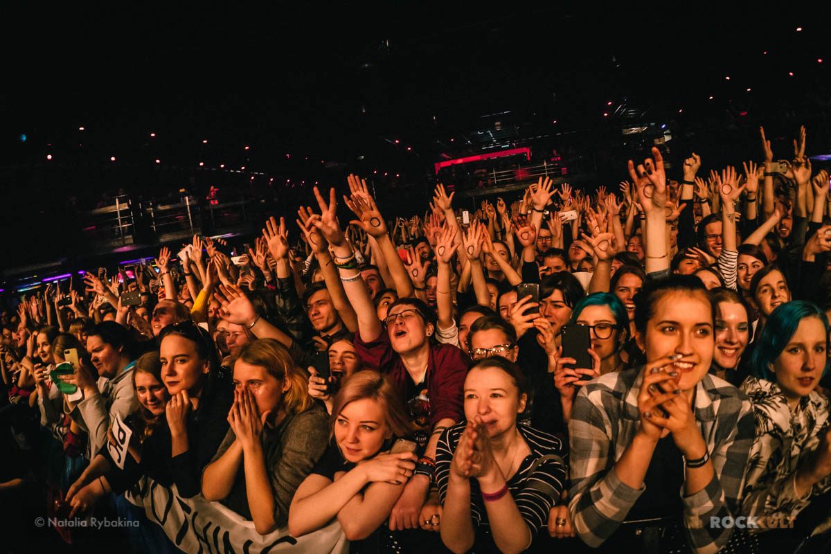 Фотоотчет | Nothing But Thieves в Питере | Космонавт | 06.04.2018 — фото 2