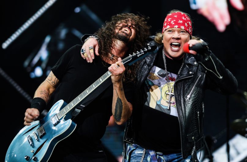 Guns N’ Roses и Foo Fighters вместе исполнили It’s So Easy во Флоренции