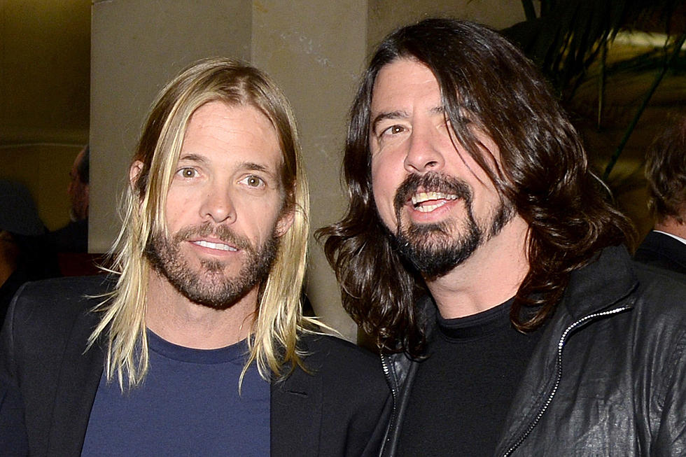 Тейлор Хокинс ответил на обвинения бывшего барабанщика Foo Fighters в адрес Дэйва Грола