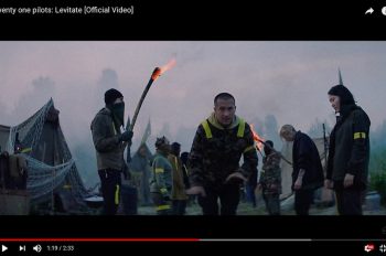 Twenty One Pilots выпустили клип на песню Levitate