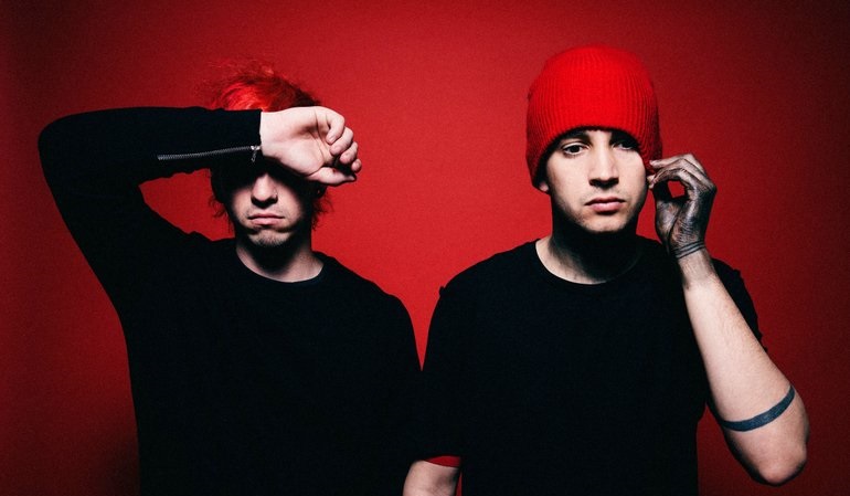 Twenty One Pilots выпустили трек My Blood