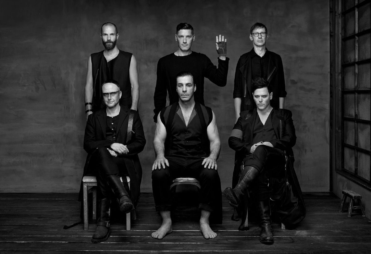 В интернете появилась петиция, призывающая отменить концерты Rammstein