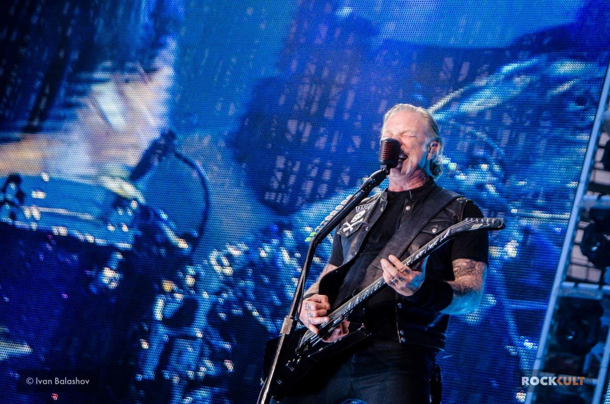 Metallica сыграли Blackened в самоизоляции