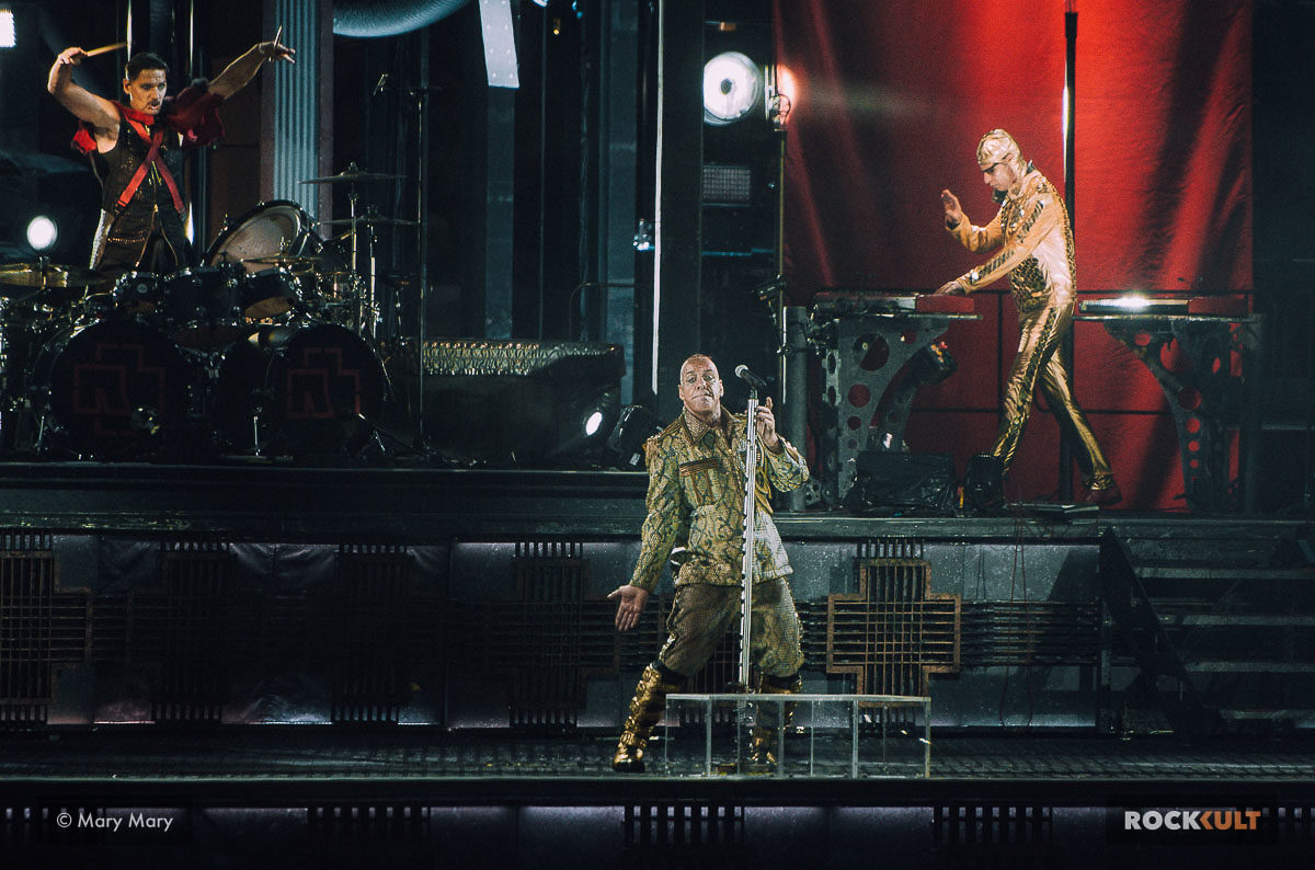 Rammstein выпустили восьмой студийный альбом Zeit