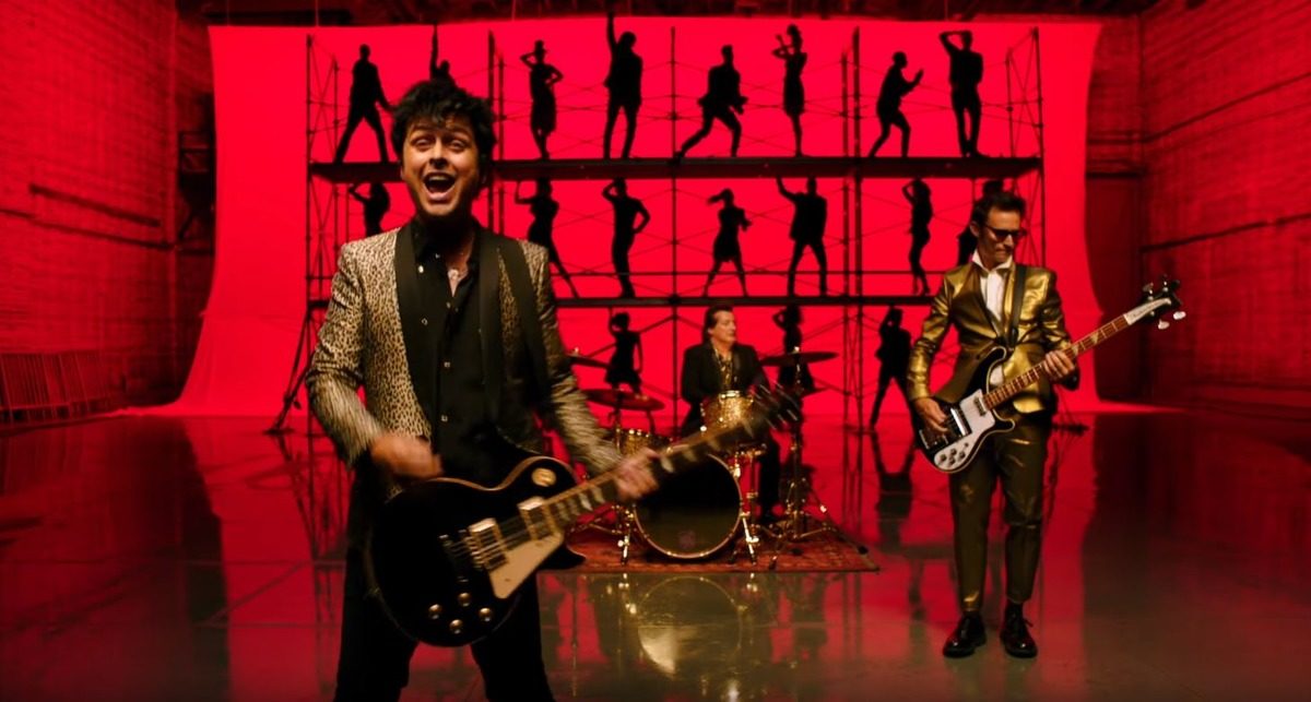 Green Day - Father Of All… (Official Music Video)