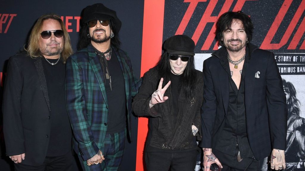 Официально: Motley Crue воссоединились