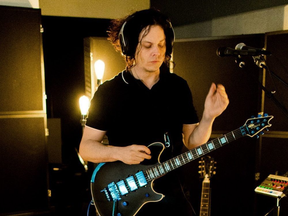 jack white bass guitar