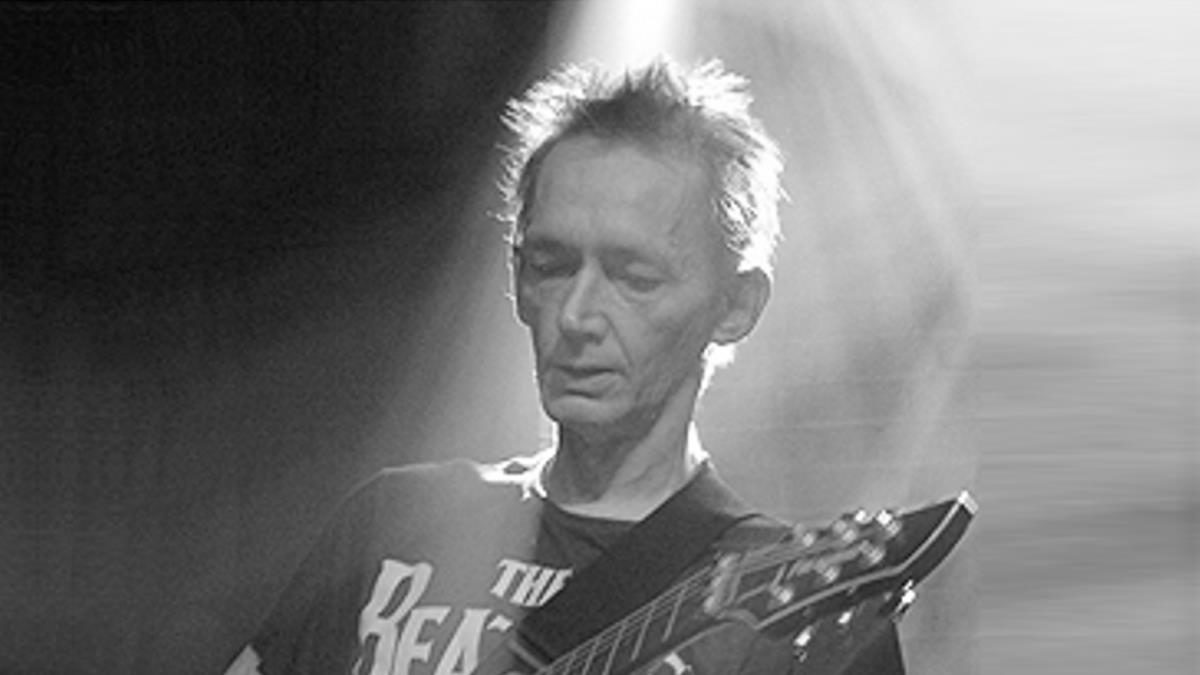 Умер основатель британской рок-группы The Clash и Public Image Ltd. Кит Левен